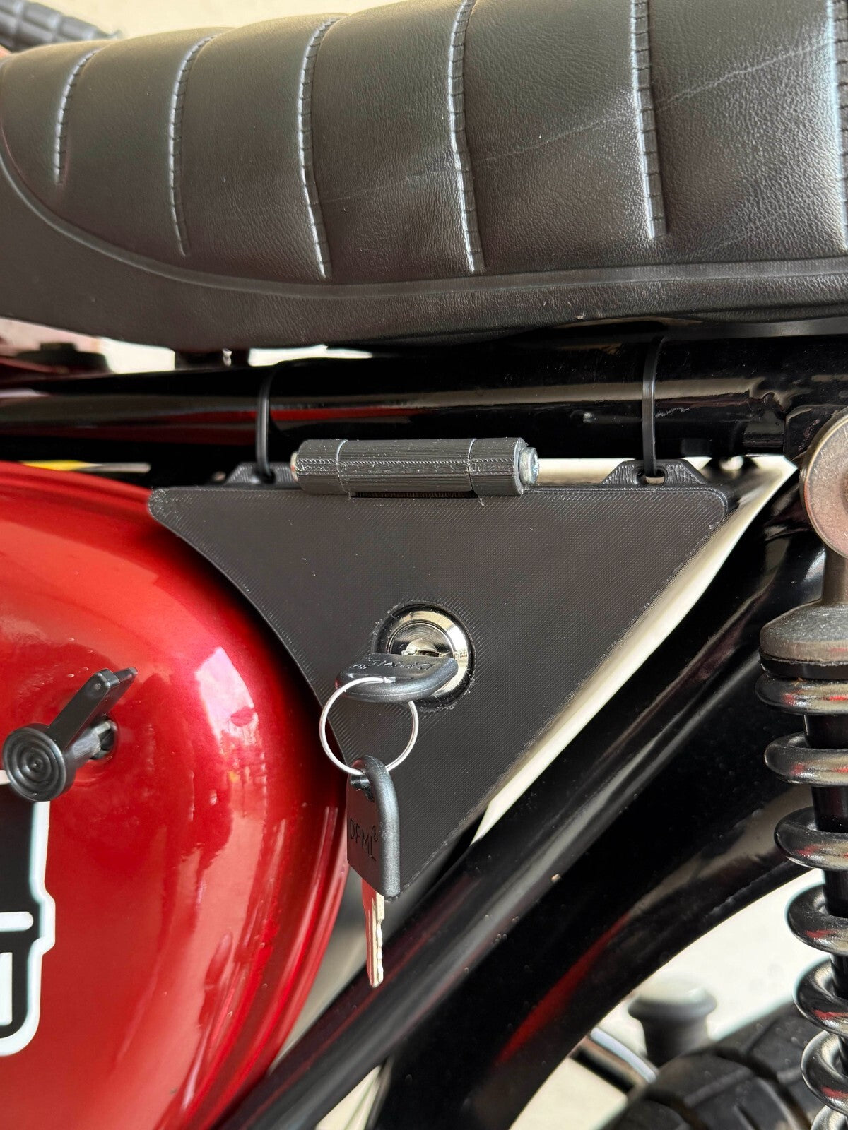 Simson S51 | S50 Werkzeugfach, Toolbox - abschließbarer Kofferraum