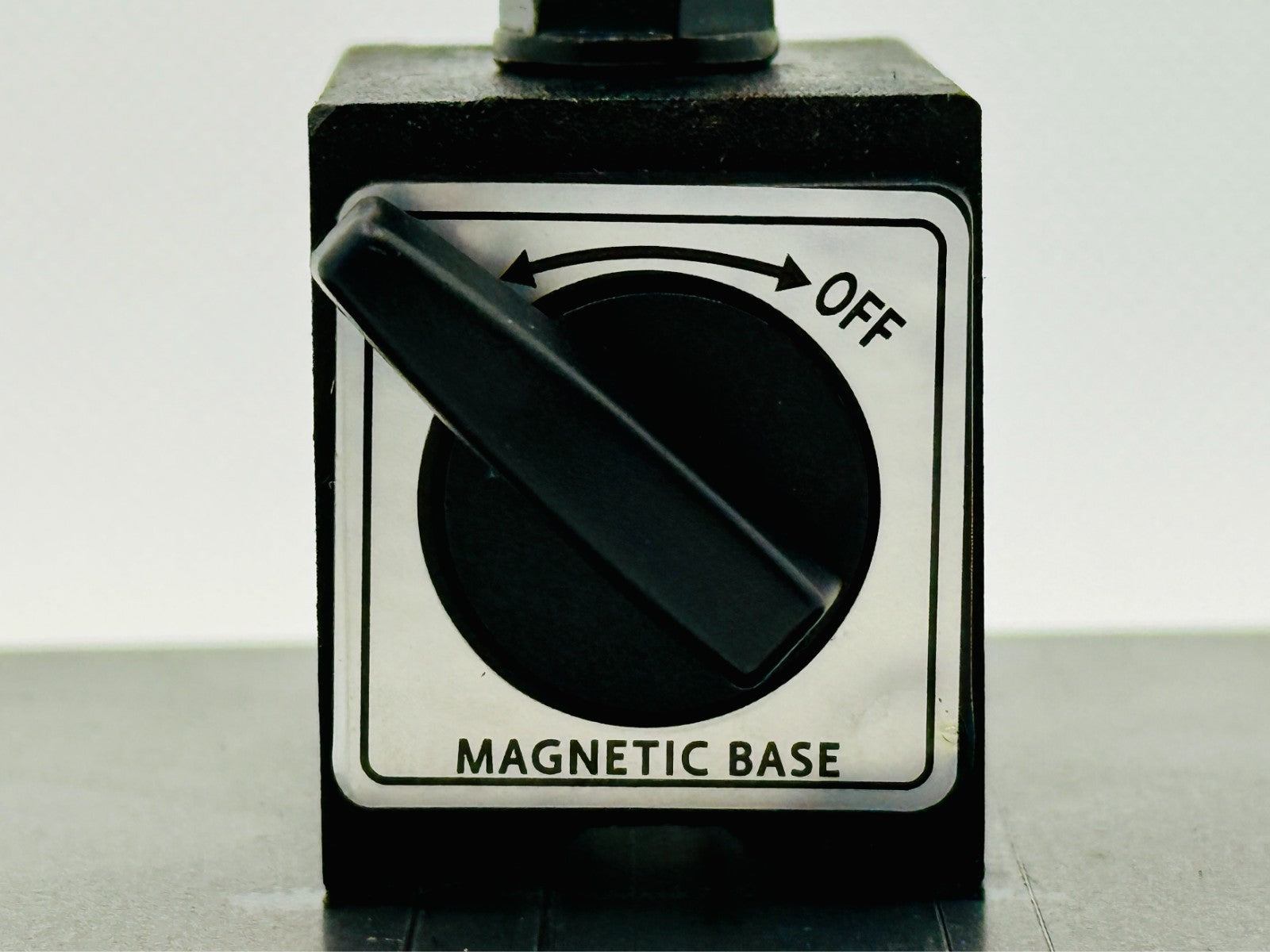 Magnetstativ mit Messuhr | Messuhrhalter magnetisch | für 8 mm & 10 mm Schaft
